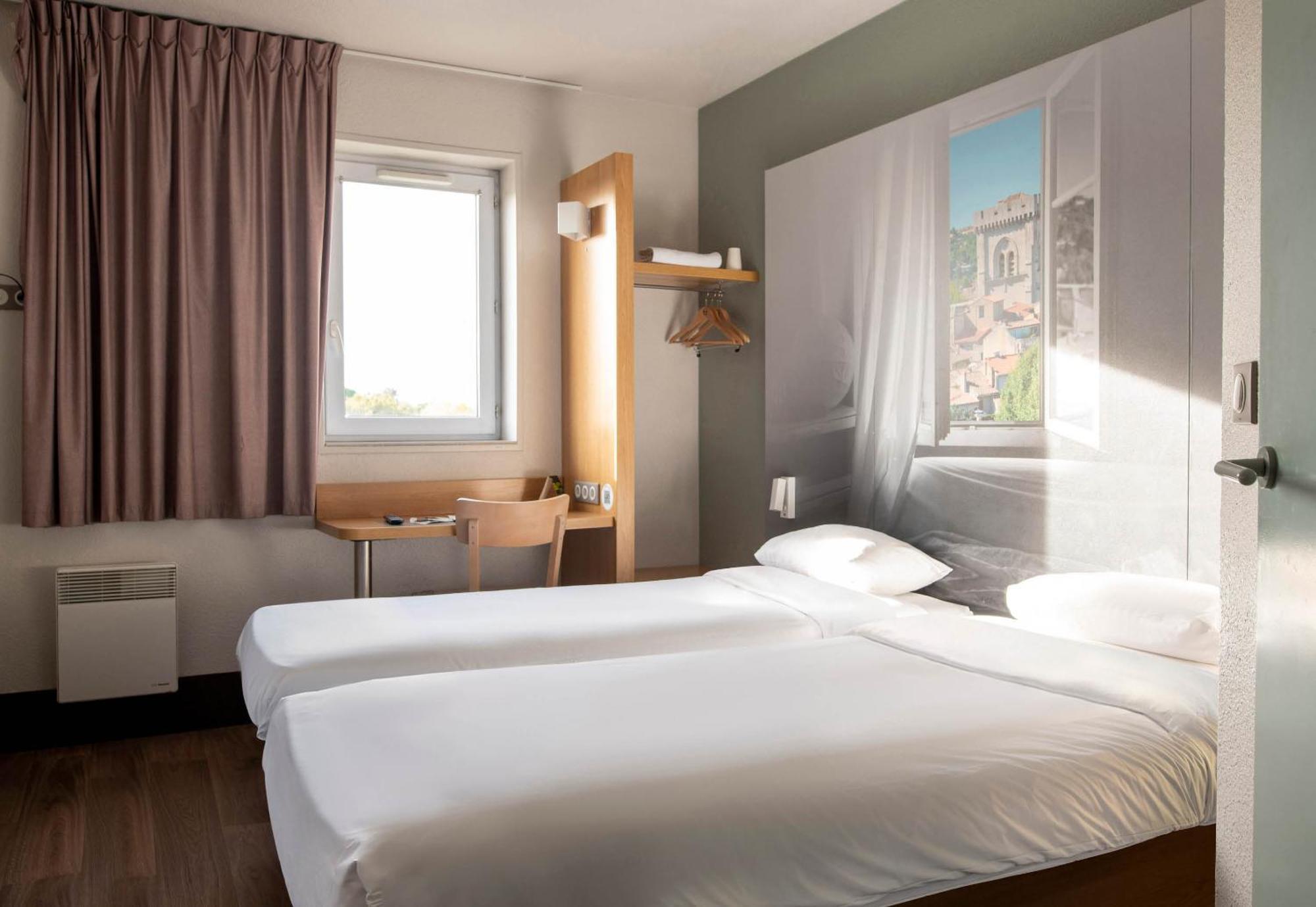 B&B Hôtel Avignon  Le Pontet  Buitenkant foto