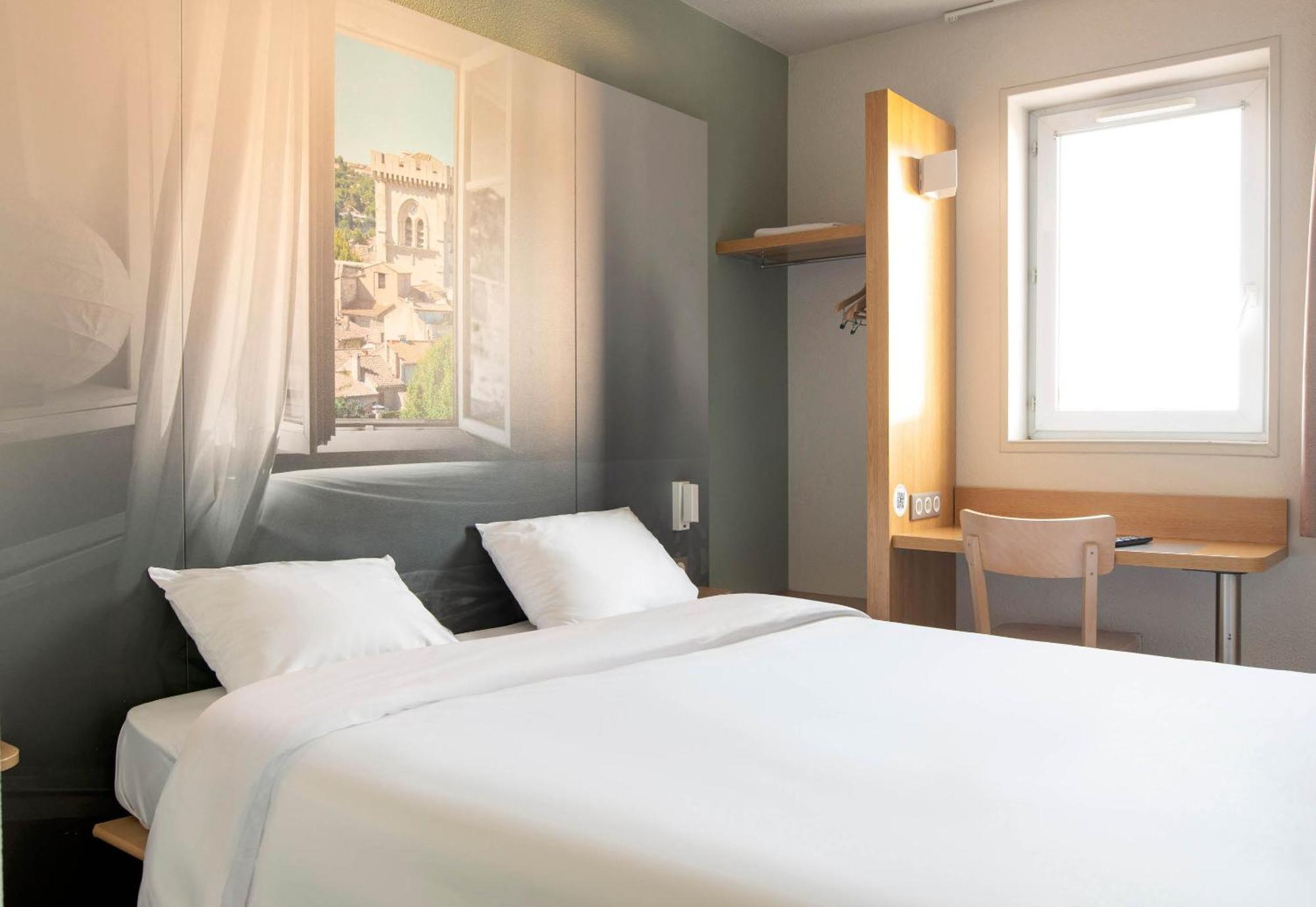 B&B Hôtel Avignon  Le Pontet  Buitenkant foto